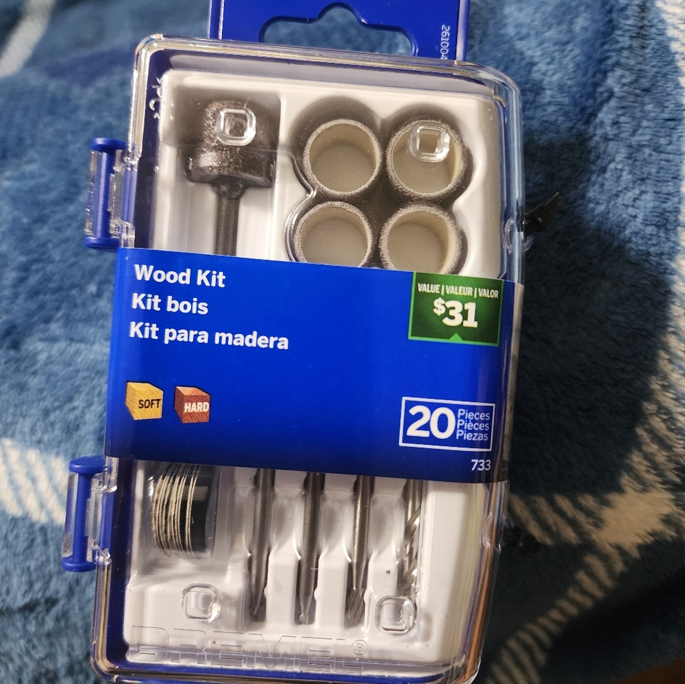New in sealed package Dremel 20 piece wood bits kit